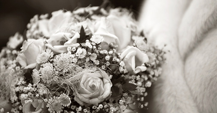 wedding boquet and fur coat